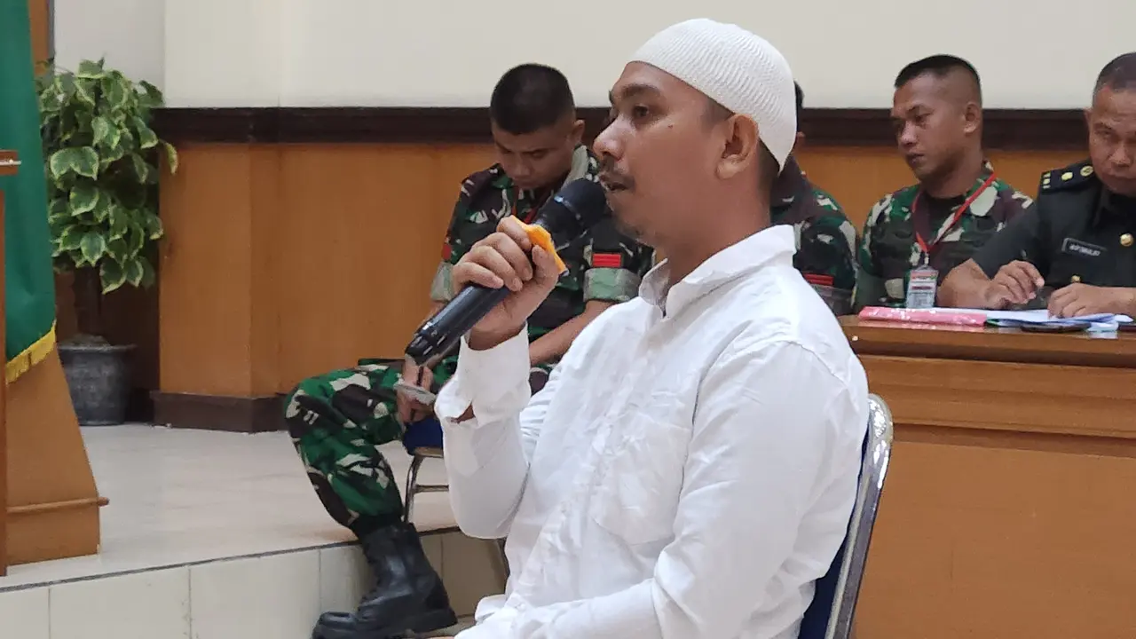 Zulhadi Satria Saputra alias MS, kakak ipar terdakwa Praka RM. Zulhadi dihadirkan di persidangan sebagai saksi atas kasus dugaan pembunuhan berencana terhadap Imam Masykur untuk terdakwa, yakni Praka RM, Praka Heri Sandi (HS) dan Praka Jasmowir (J).