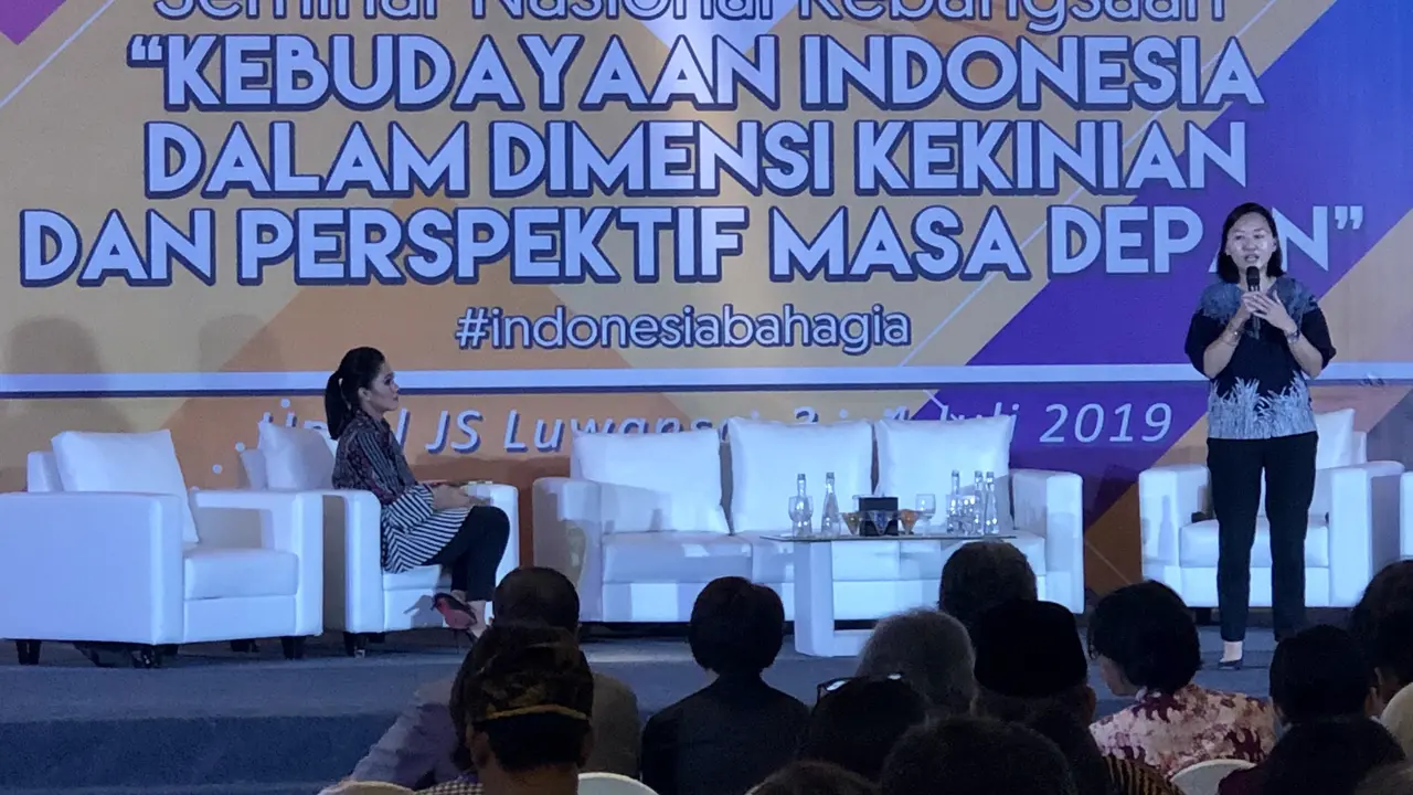 Direktur Jenderal Kementerian Kebudayaan dan Pendidikan (Kemendikbud) Hilmar Farid menyatakan, Indonesia perlu mempertahankan kepribadian jati dirinya sebagai bangsa dalam menghadapi perubahan sosial dan budaya di era digital.