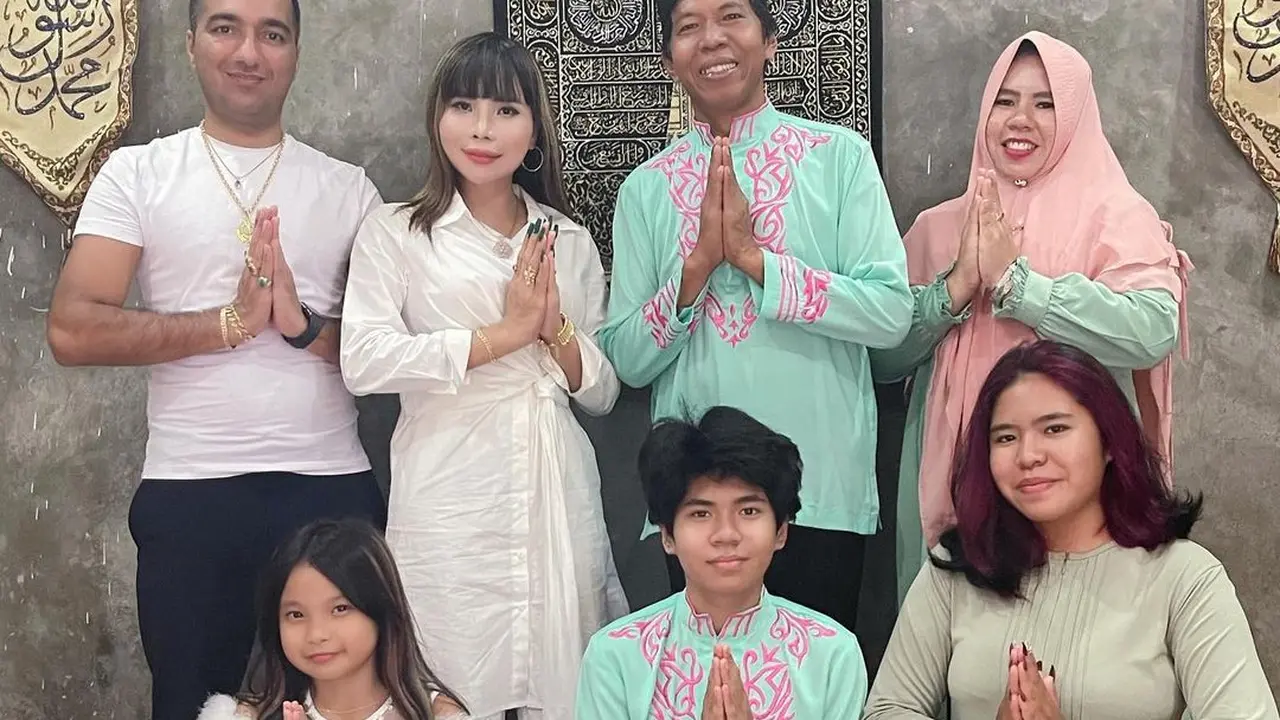7 Kebesamaan Kiwil Bersama Dua Mantan Istri Saat Lebaran Ini Jadi Sorotan