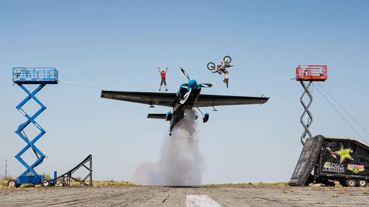 Aksi Jimmy Fitzpatrick, freestyler motorcross. 