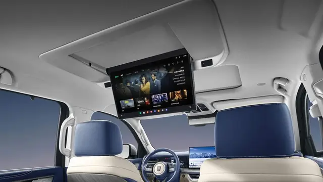 Kabin mewah Tank 500 PHEV dilengkapi layar sentuh 14,6 inci, HUD, hingga kulkas mini 50W (GWM)