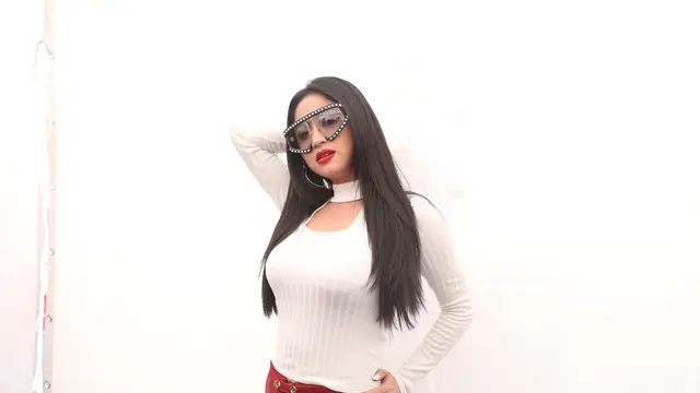 [Bintang] Dewi Perssik