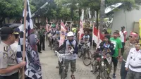 200 orang dari Komunitas Sepeda Tua Indonesia (KOSTI) menggowes sepeda onthel dari titik nol kilometer Jalan Anyer-Panarukan. Foto: (Yandhi Deslatama/Liputan6.com)