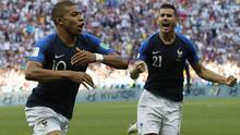 6. Kylian Mbappe (Prancis) - 3 Gol. (AP/David Vincent)