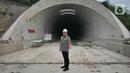 Direktur Utama KCIC Dwiyana Slamet Riyadi berpose seusai meninjauproyek Tunnel 6 Kereta Cepat Jakarta Bandung sepanjang panjang 4.478 meter atau 4,4 kilometer yang berlokasi di kawasan Cikalong Wetan, Depok, Purwaarta, Kamis (27/1/2022). (Liputan6.com/Herman Zakharia)