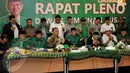 Usai rapat pleno, Suryadharma Ali beserta jajaran pengurus partai lainnya berdoa bersama di Jakarta, Selasa (22/4/14). (Liputan6.com/Johan Tallo)