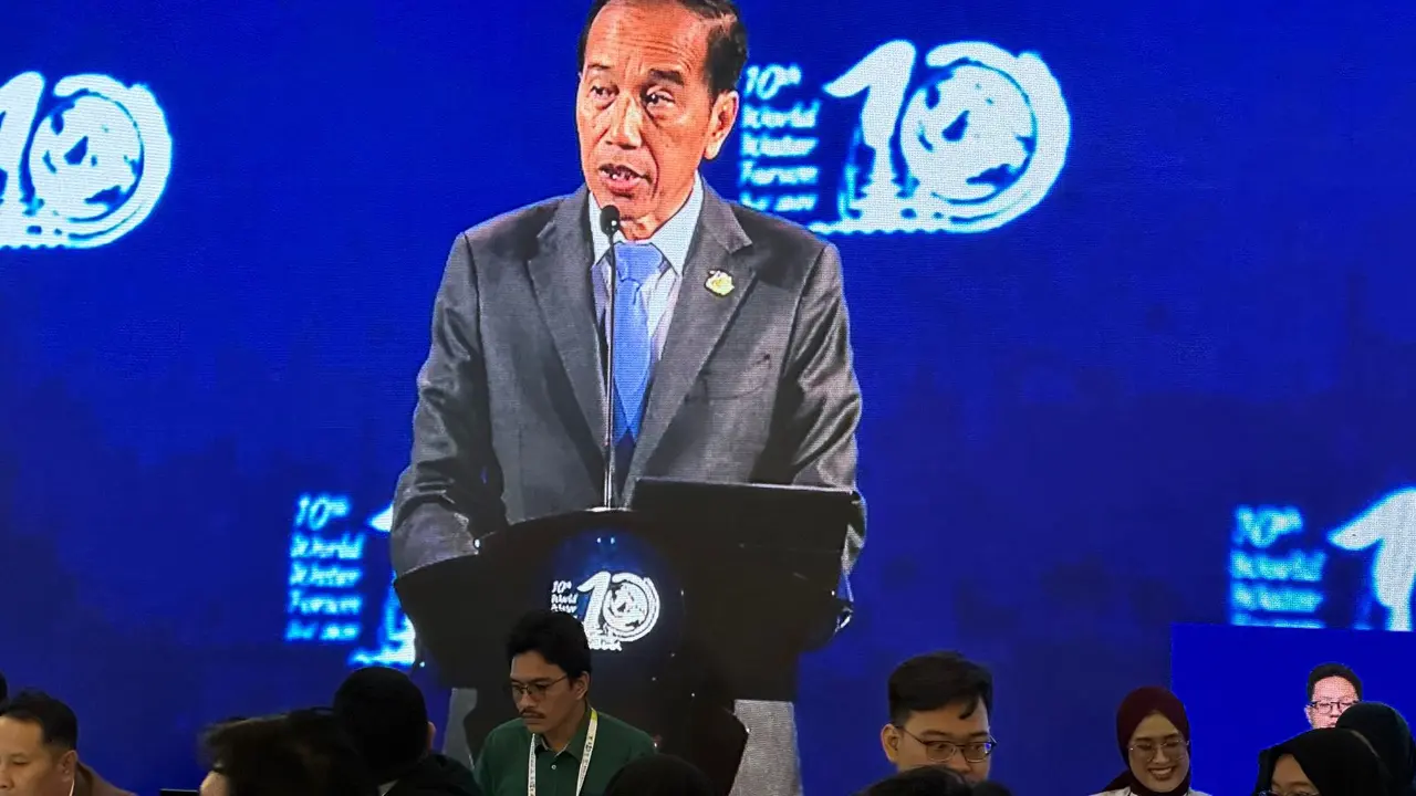 Presiden Jokowi dalam pembukaan World Water Forum ke-10 di Mangapura Hall Bali International Convention Center (BICC), Nusa Dua, Bali, Senin (20/5/2024). (Tangkapan layar YouTube Setpres RI)