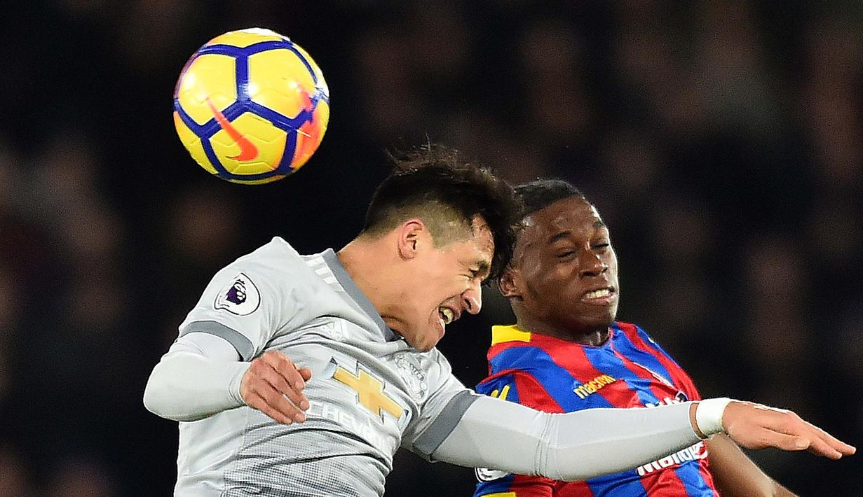 Kehadiran Aaron Wan-Bissaka disebut sebagai awal era baru Manchester United setelah jaman Jose Mourinho. (Photo by Glyn KIRK / AFP)