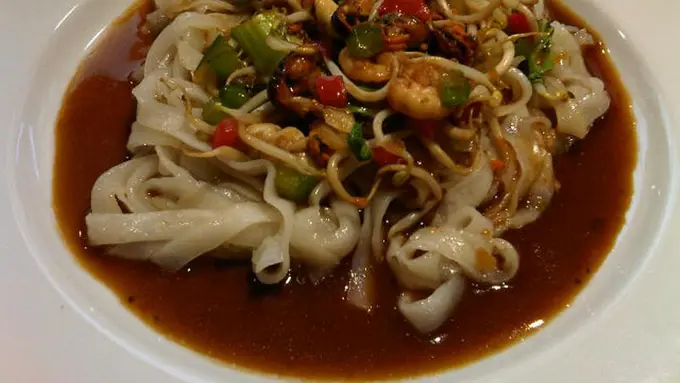 Kwetiau Goreng vs Rebus, di Pihak Manakah Kamu?