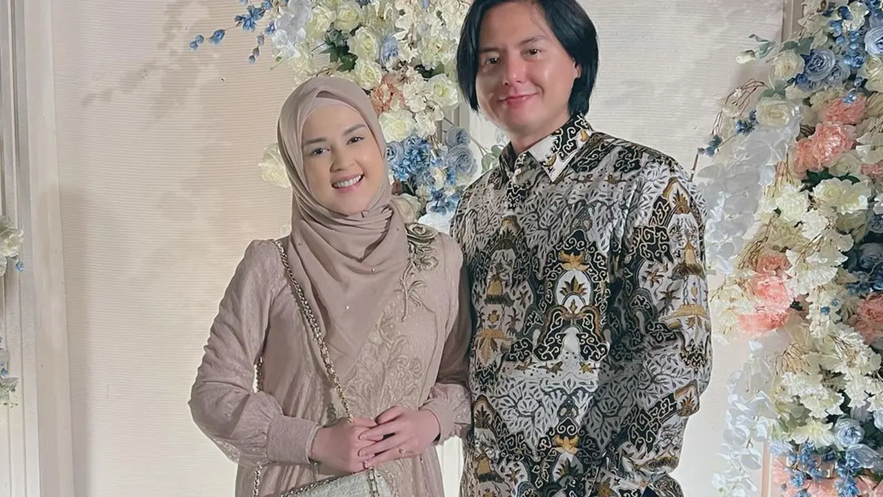 Potret Terbaru Roger Danuarta yang Aura Semakin Positif Usai Menikah dengan Cut Meyriska