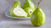 How to Eat Guava and How to Store the Tropical Fruit