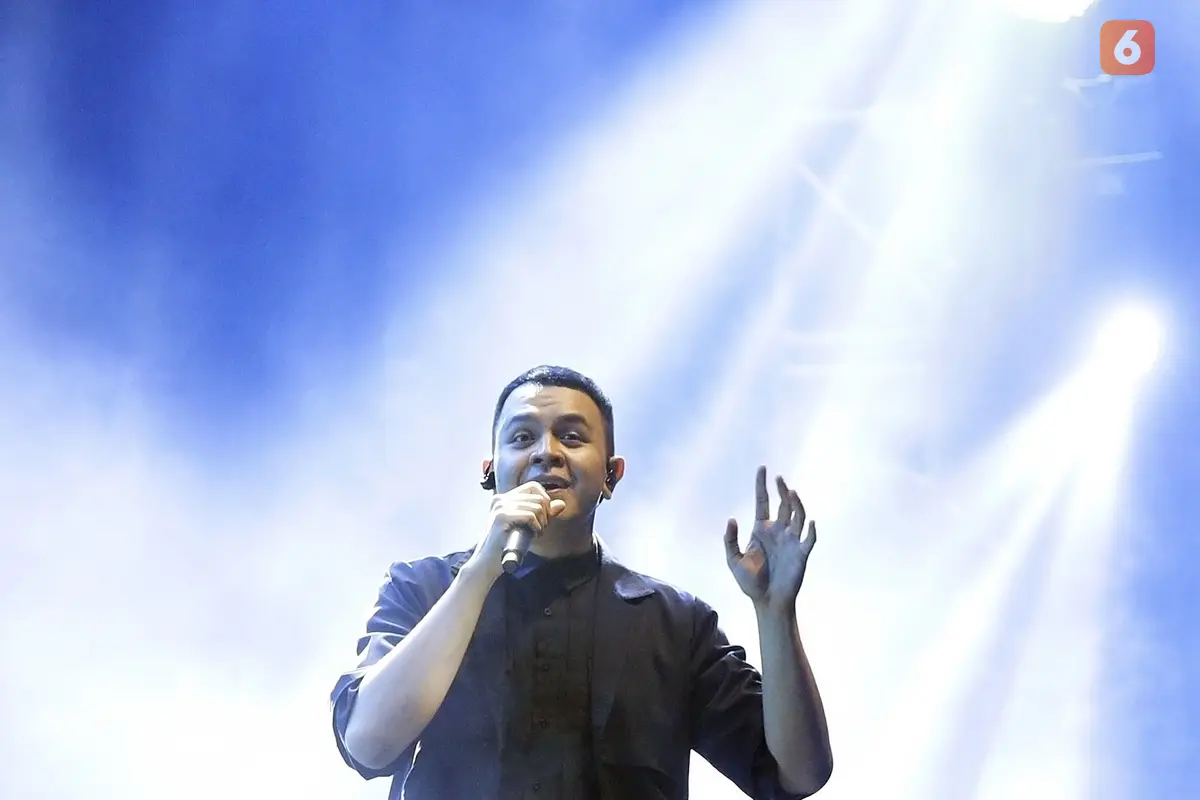 [Fimela] Konser Tulus