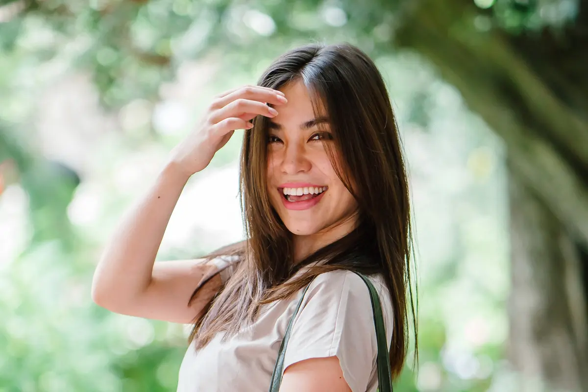 tertawa bahagia