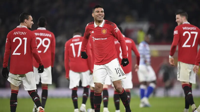 Selebrasi Casemiro saat membantu MU menghajar Reading di Piala FA