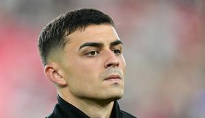 Gelandang Barcelona Marc Casado (AFP)