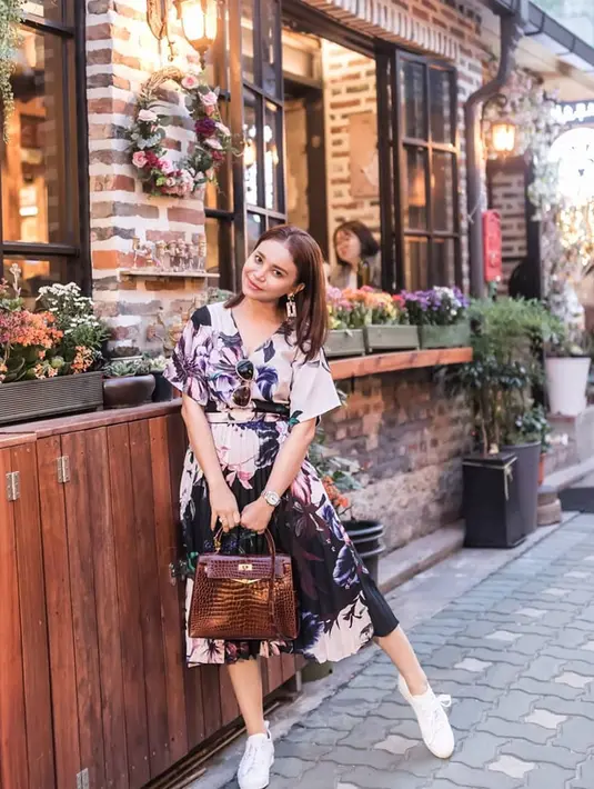 (Instagram/itsrossa)