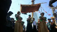 Kapal Dewaruci membawa obor Asian Games 2018 ke Makassar (Istimewa)