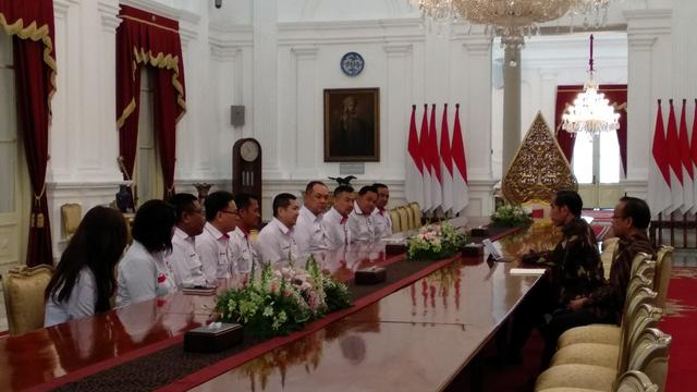 Ketua Umum Perindo Hary Tanoesoedibjo dan petinggi partai menemui Presiden Jokowi (Liputan6.com/ Hanz Jimenez Salim)