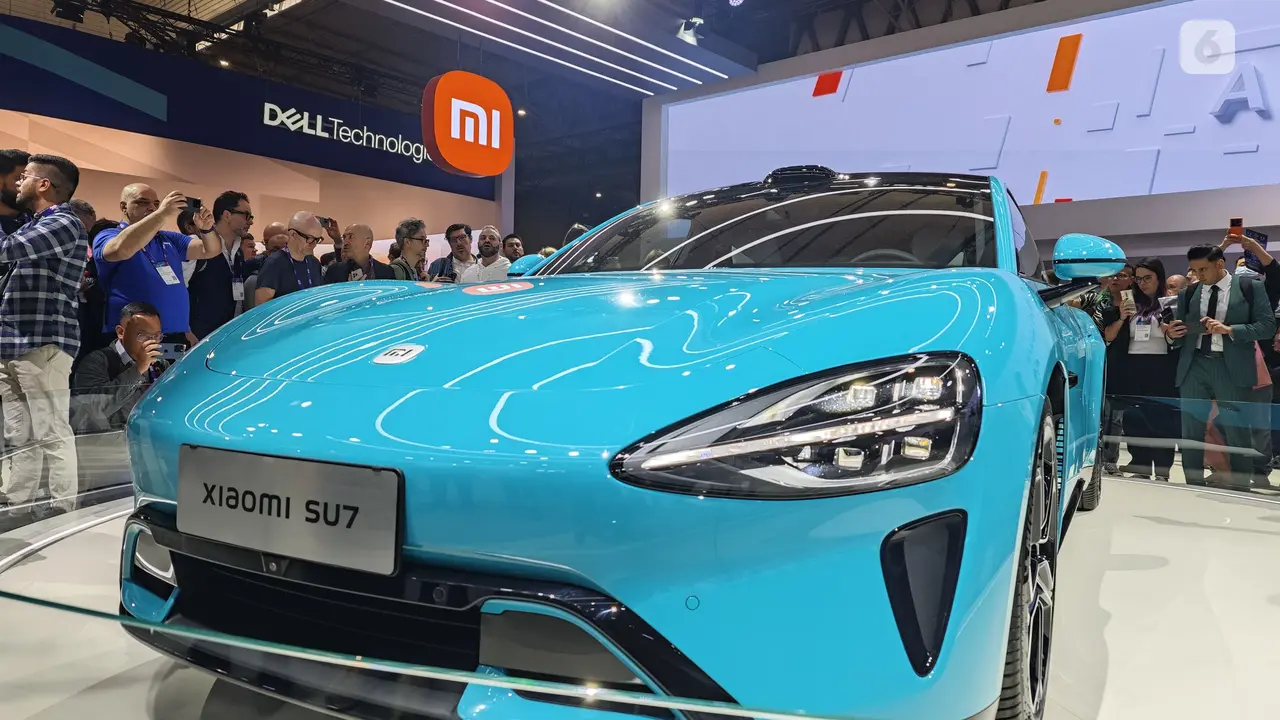 Xiaomi pamer mobil listrik Xiaomi SU7 di MWC 2024. Liputan6.com/Iskandar
