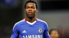 Chelsea's English striker Daniel Sturridge celebrates scoring the fifth goal during their FA Cup third round football match against Ipswich at Stamford Bridge, London, on January 9, 2011. AFP PHOTO/GLYN KIRK