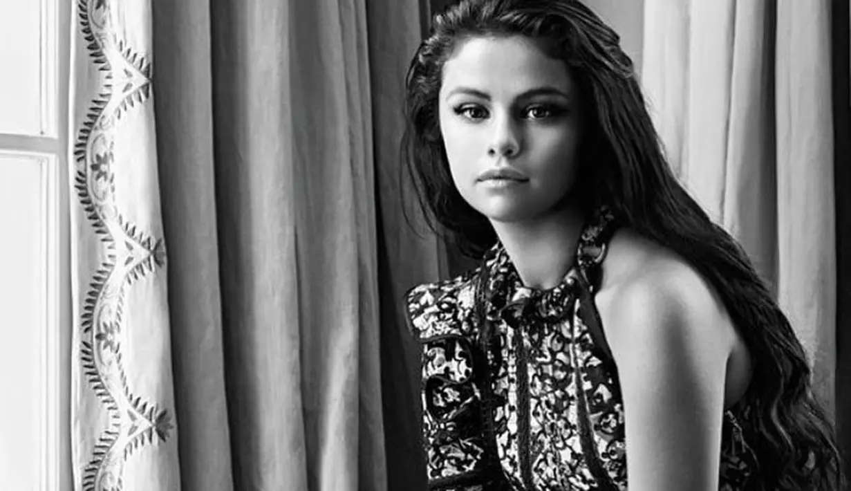 Selena Gomez sendiri sendiri sudah mengakui bahwa dirinya kembali pada Justin bieber saat diwawancarai oleh Billboard. (instagram/selenagomez)