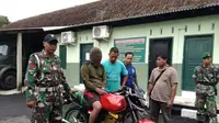 Miswanto, tersangka pencurian sepeda motor TNI. (Foto: Liputan6.com/Humas Kodim Purbalingga/Muhamad Ridlo)