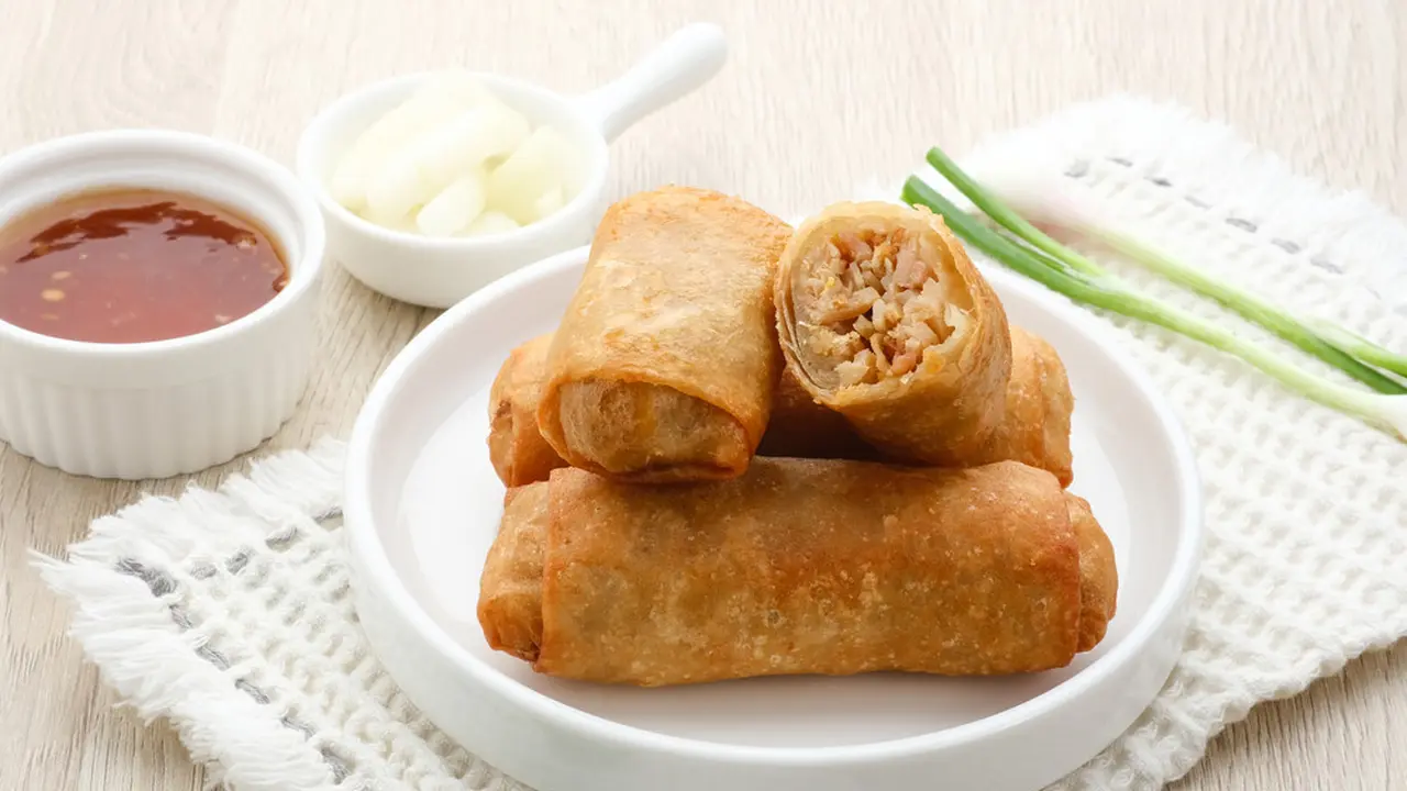 Berawal dari Jualan Takjil di Bulan Puasa, Lumpia Super Milik NgLahap Selalu Jadi Buruan