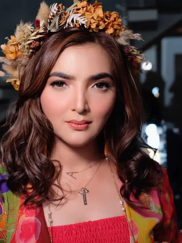 7 Gaya Pemotretan Ashanty dengan Makeup Flawless, Tetap Menawan