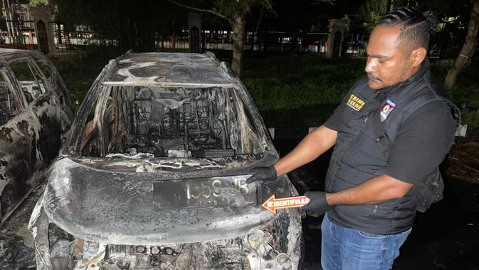 37 Kendaraan Dibakar Saat Kerusuhan di Stadion Lukas Enembe Papua