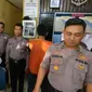 Polsekta Palaran Banjarmasin menangkap Murtadi (40), seorang marbot masjid sekaligus guru mengaji yang telah mencabuli bocah SD muridnya sendiri. (Liputan6.com/ Abelda Gunawan))