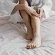 Peregangan kaki dapat membantu mengurangi ketegangan otot sekaligus membuat tubuh terasa lebih rileks setelah beraktivitas. [Dok/Freepik.com].
