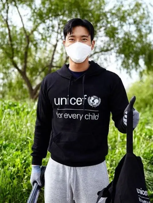 Siwon Super Juniot. (dok. Instagram @siwonchoi/https://www.instagram.com/p/CNuX7RTJoPa/Dinny Mutiah)