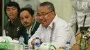 Bendahara umum PKB, Eko Putro Sanjoyo saat menemui Tim Satgas Politik KPK yang berkunjung ke DPP PKB, Jakarta, Selasa (12/3). Dalam kunjungannya Satgas KPK berdiskusi soal perbaikan pendanaan partai politik. (Liputan6.com/Johan Tallo)