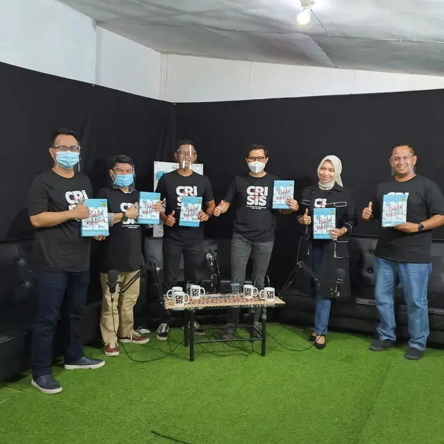 Launching Buku "Crisis Public Relations"