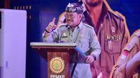 Mentan Syahrul Yasin Limpo meminta jajarannya hingga kepala daerah ikut mengawasi pengelolaan dan pendistribusian pupuk bersubsidi agar tepat sasaran. (Liputan6.com/Achmad Sudarno)