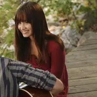 Dari film Camp Rock kamu bisa belajar untuk menghargai diri sendiri. (Via: mtv.com)