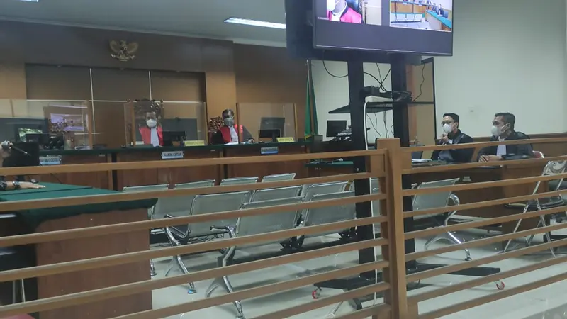 Sidang perkara kasus pemerasan perusahaan jasa titipan PT Sinergi Karya Kharisma (SKK) dan PT Eldina Sarana Logistik (ESL) dengan terdakwa Qurnia Ahmad Bukhari