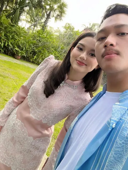 Tak terkecuali acara pengajian 4 bulanan dan gender reveal anak kedua Aurel Hermansyah dan Atta Halilintar yang digelar pada 5 Mei 2023 lalu.