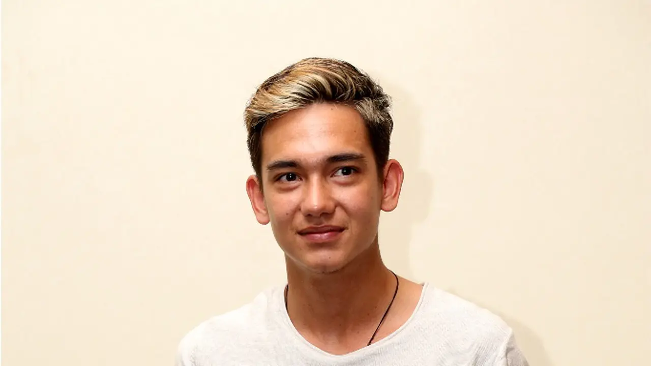 Adipati Dolken 