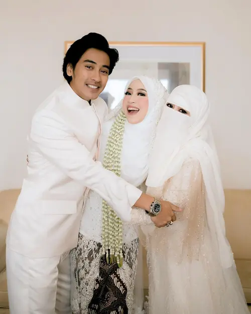 Datalife dvigatelining eng yaxshi pussies (chop etiladigan versiya)