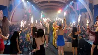 Selebrasi 30 Tahun Popular bersama 30 Legenda Dunia