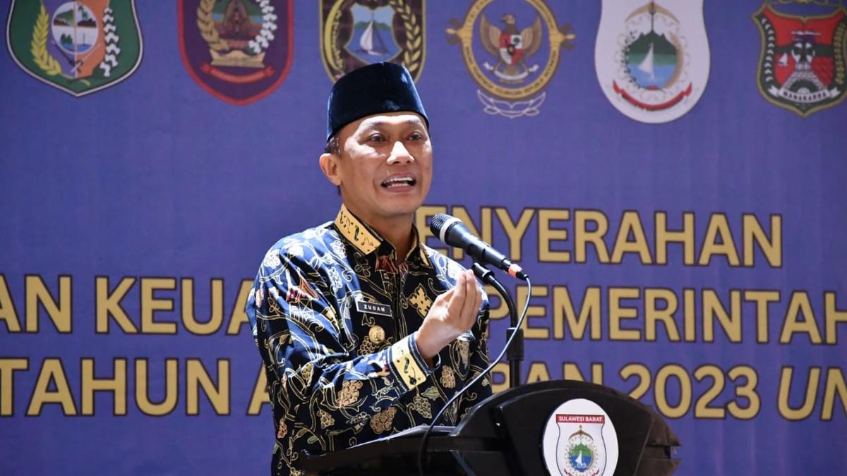 Jokowi Beri Isyarat Perpanjang Masa Jabatan Pj Gubernur Sulbar Zudan Arif Berita Viral Hari Ini Sabtu 4 Mei 2024