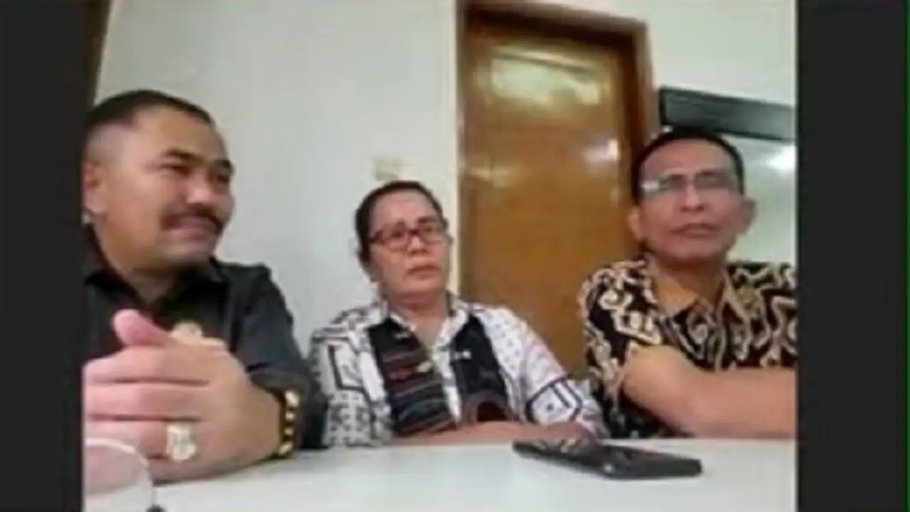 Orangtua Brigadir J (Foto: YouTube)