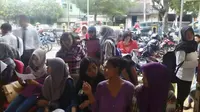 Banyak lulusan SMA di Purbalingga pilih jadi buruh pabrik (Liputan6.com / Aris Andrianto)