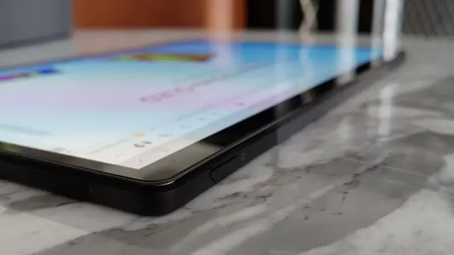 ASUS Vivobook 13 Slate OLED (T3300). (Dok. ASUS)