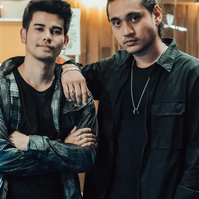 6 Potret Kebersamaan Giorgino Abraham dan Leo Consul, Bak Saudara Kandung