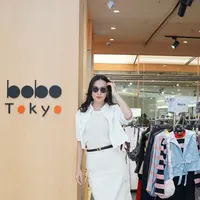 Mix and Match Pakaian dengan Kacamata untuk Gaya Liburan Akhir Tahun. dok. fromAlphabet