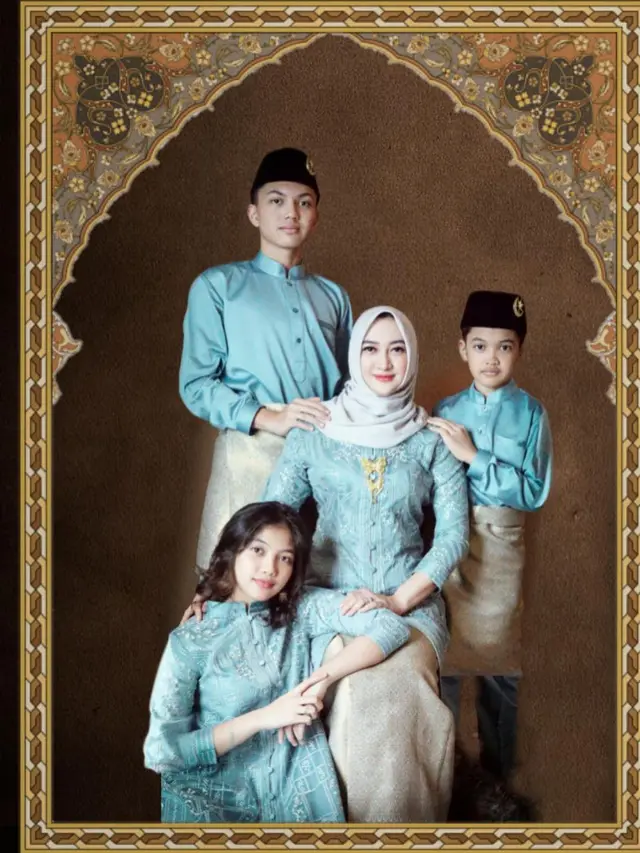 6 Potret Indriani Hadi Mantan Istri Sahrul Gunawan Bareng 3 Anaknya, Kompak Banget
