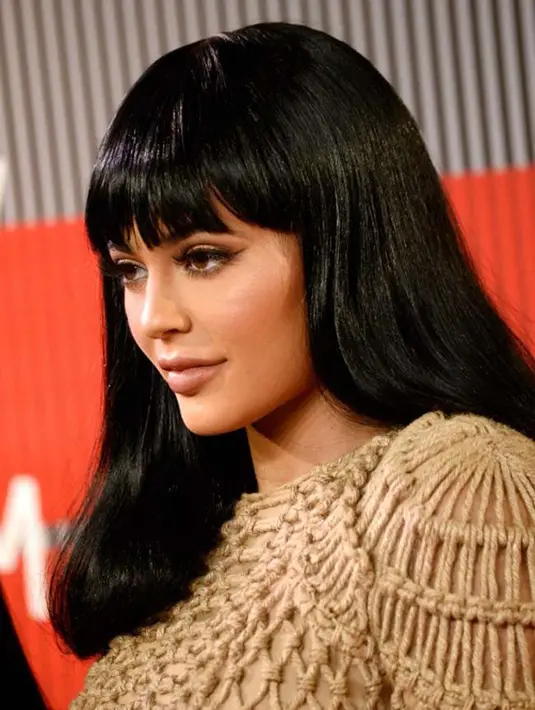 Melansir Ace Showbiz, Kylie di episode pertama acara terbarunyayang berjudul ‘Life of Kylie’ akhirnya mengungkapkan soal kisah putusnya dengan Tyga. Meskipun putus, Kylie megaku masih berhubungan baik. (AFP/Frazer Harrison)