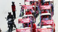 21 Cabup dan Cawali PDIP Jateng Diarak dengan Becak